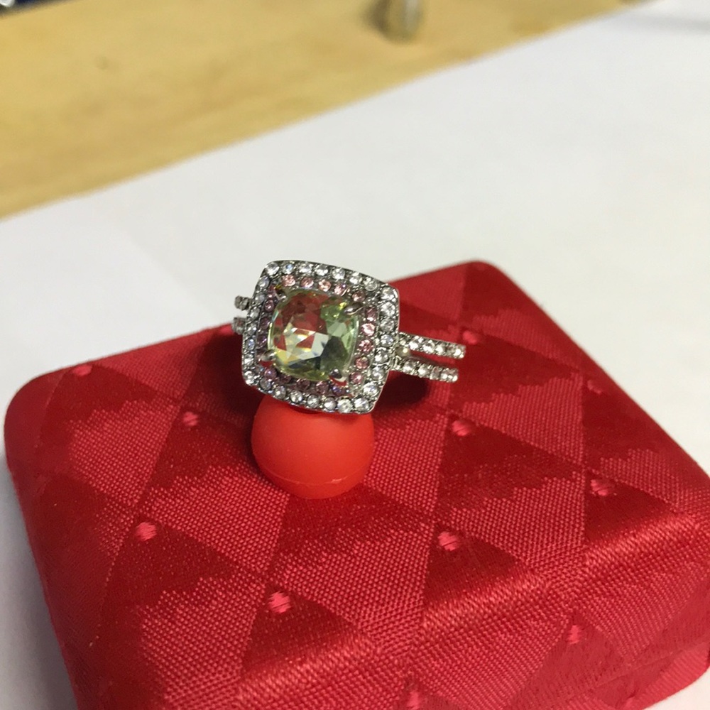 CZ Diamond ring - Picture 7 of 7
